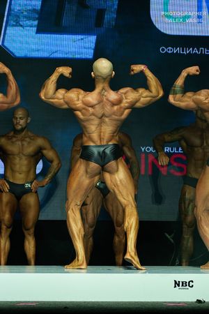 CLASSIC PHYSIQUE НОВИЧКИ